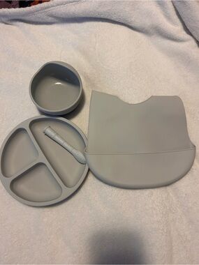 Silicone Baby Feeding Set - Gray Bib, Plate, Bowl & Spoon